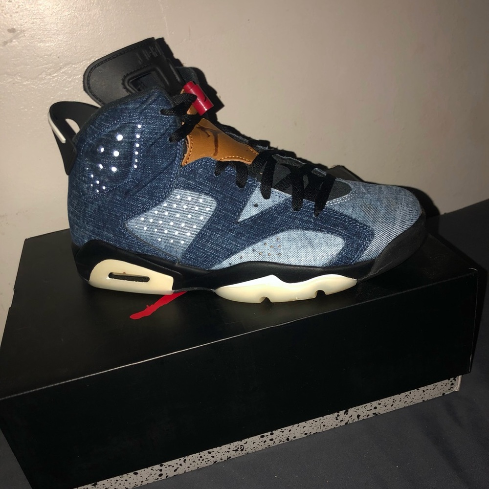 Air Jordan Retro 6 Washed denims